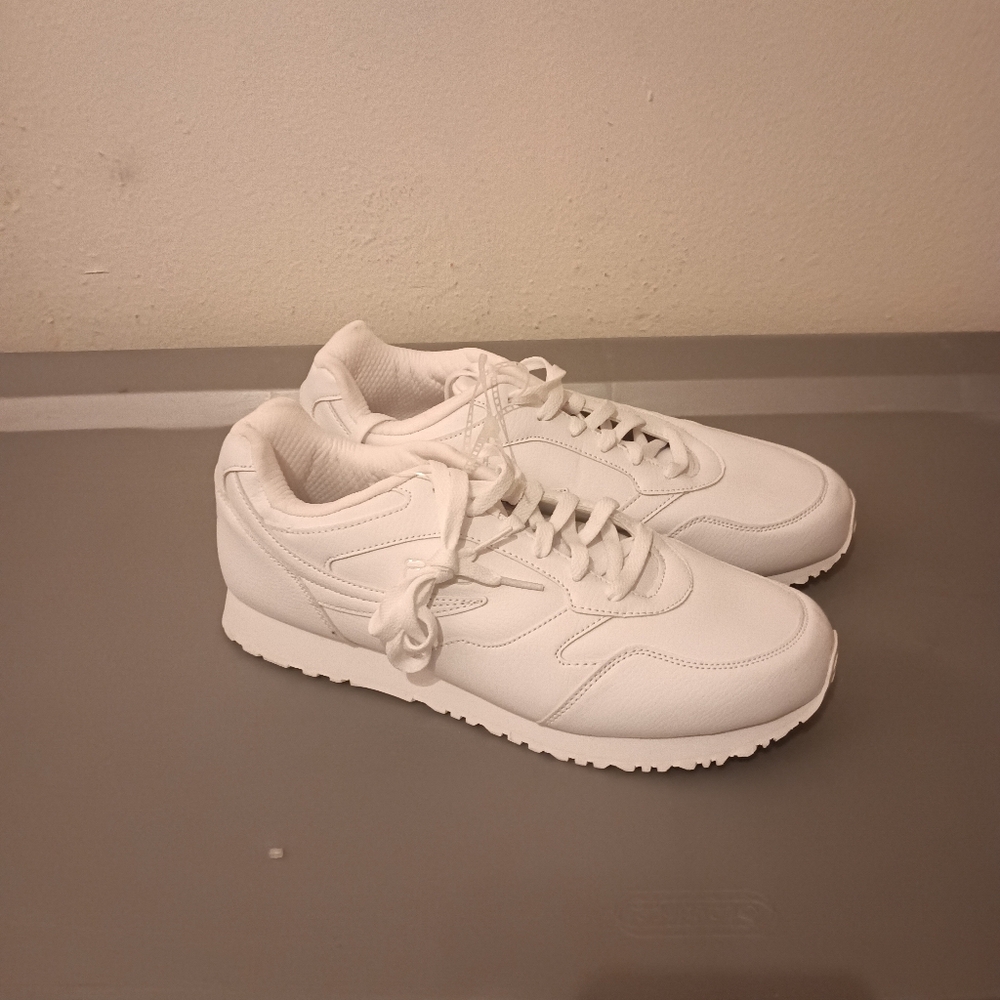 Men's FILA Size 13